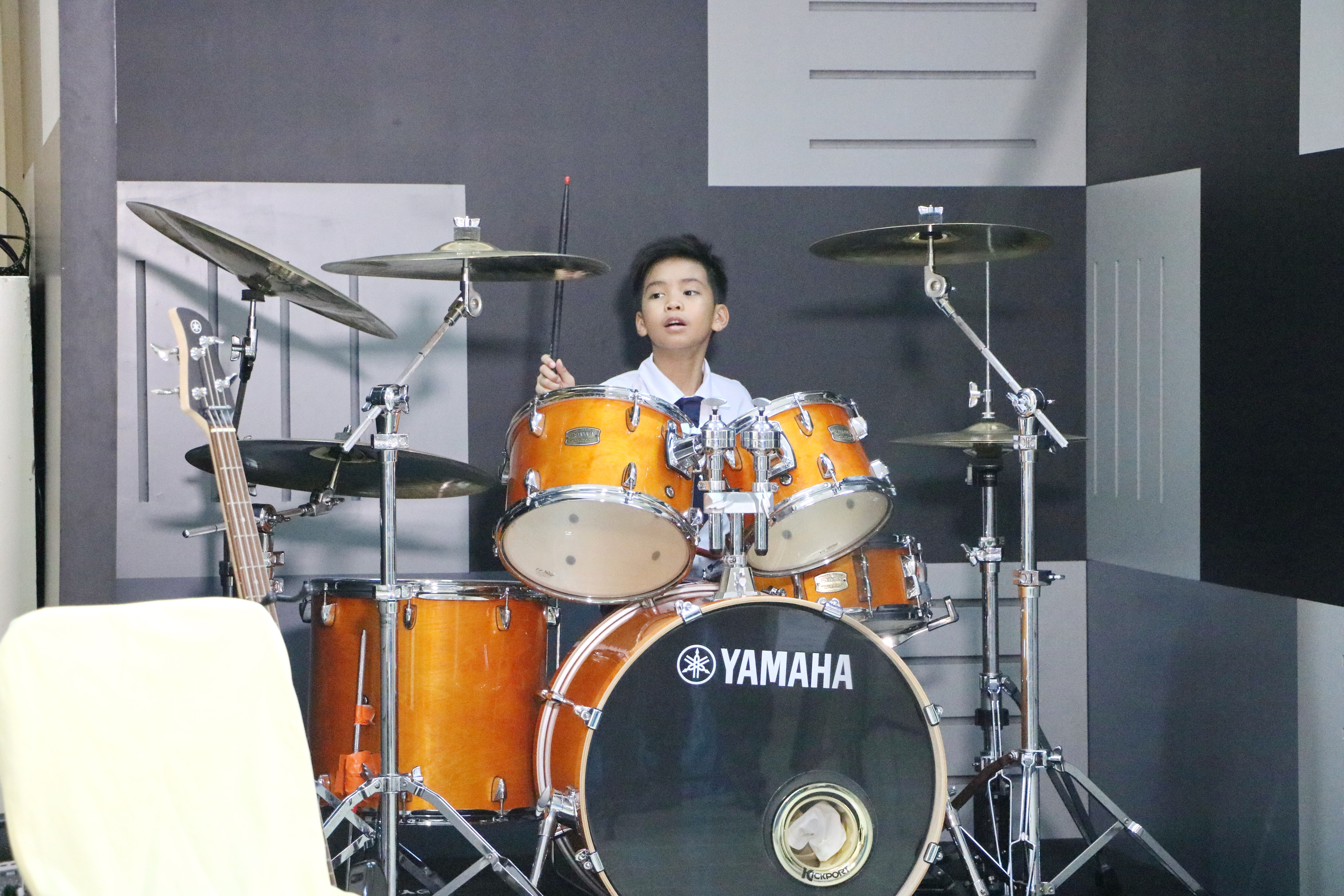 เบื้องหลังการบันทึกเทป น้องบอส <br>มือกลองหน้าง่วง